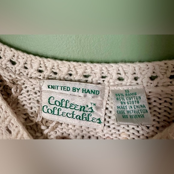 VTG Colleen’s Collectables Knit By Hand Floral Pastel Sweater Small Cottagecore - Picture 4 of 5
